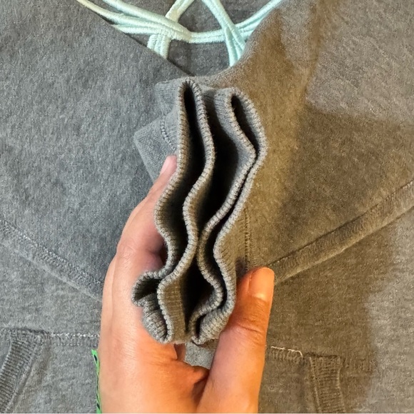 TNA Heather Gray Hoodie
#1194 - Picture 6 of 10